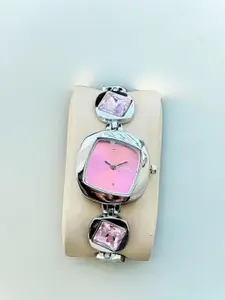 THE SHOPOHOLIC Women Dial & Stainless Steel Straps Analogue Watch LR-SILVER-PINK