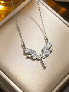 Estailo fashion Silver-Plated Artificial Stone Studded Necklace