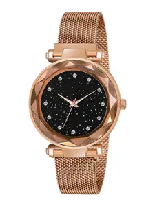 THE SHOPOHOLIC Women Embellished Dial & Bracelet Style Straps Analogue Watch Gold-12