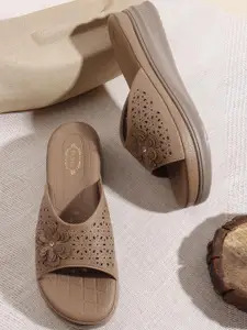 Denill Women's Platform Slip-On Sandal