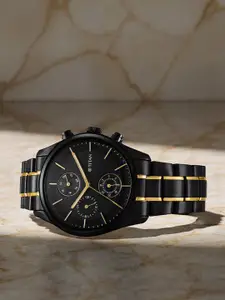 Titan Men Textured Dial & Stainless Steel Straps Analogue Watch 1805KM06