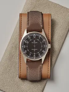 Titan Men Black Analogue Watch 1729SL02