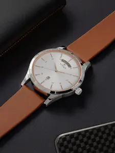 Titan On Trend Men Silver Analogue watch NL1767SL01