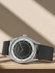 Titan Men Black Dial & Black Leather Straps Analogue Watch 1729SL04