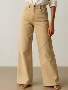 SASSAFRAS Women High-Rise Stitch Detail Wide Leg Jeans
