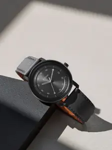 Titan Men Brass Dial & Leather Straps Analogue Watch 1884NL01