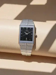 Titan Men Black Analogue Watch