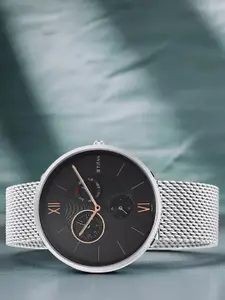 Titan Men Black Printed Dial & Silver Toned Stainless Steel Style Straps Analogue Watch