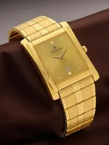 Titan Men Gold-Toned Analogue Watch NK9154YM02