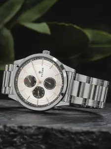 Titan Men Silver-Toned Analogue Watch