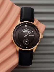 Titan Men Black Embellished Dial & Black Leather Straps Analogue Watch 1890WL01