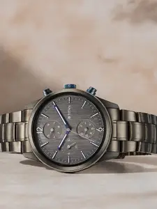 Titan Men Classique Bracelet Style Analogue Watch 1805QM07-Blue