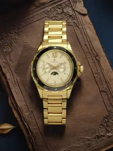 Titan Regal Crest Men Silver Analogue watch NL1688KM01