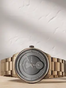 Titan Men Black Patterned Dial & Beige Stainless Steel Bracelet Style Straps Analogue Watch