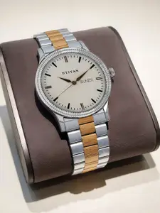 Titan Men Silver-Toned & Off-White Analogue Watch NK1650BM01