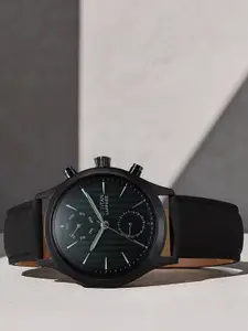 Titan Men Textured Dial & Leather Straps Analogue Watch 1874NL01