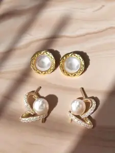 VAGHBHATT Set Of 2 Gold-Plated Pearls Beaded Studs