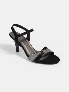 LEMON & PEPPER Women Embellished Party Kitten Sandals