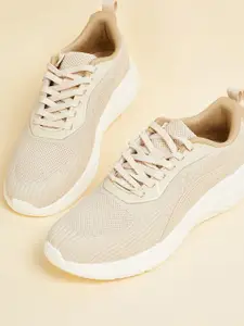 max Women Running Shoes