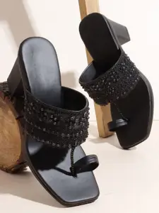 carrito Women Embellished Block Heel Sandals