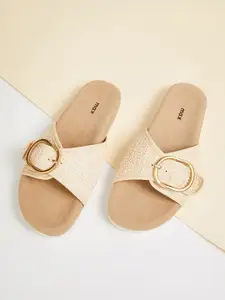 max Women Open Toe Flats with Buckles