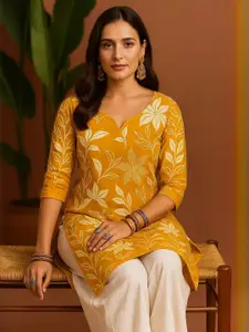 URMIR FASHION Women Floral Printed Linen Kurti