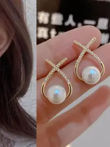 Vembley Gold-Plated Alloy Pearls Studs