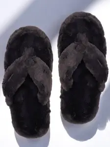 WOLVESDEN Women Room Slippers Flip-Flops