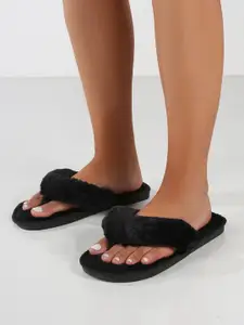 WOLVESDEN Women Self Design Room Slippers Flip Flops