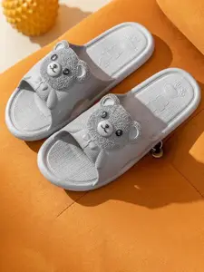 WOLVESDEN Women Embellished Sliders