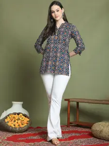 KALINI Floral Printed Notch Neck Pure Cotton Short Kurti