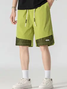 StyleCast x Revolte Men Rapid-Dry Mid-Rise Regular Shorts