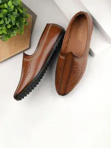 LAUREL FASHION FEVER Men Pointed Toe Laser Cuts Ethnic Mojaris