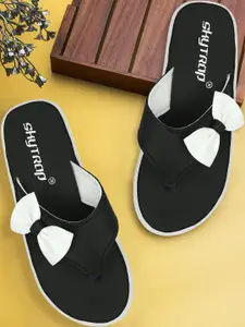 Skytrap Women White Flip Flops