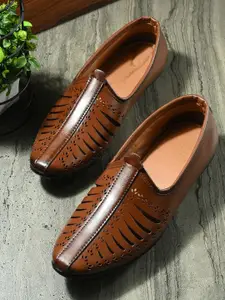 LAUREL FASHION FEVER Men Mojaris with Laser Cuts