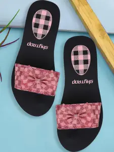 Skytrap Women Pink Flip Flops