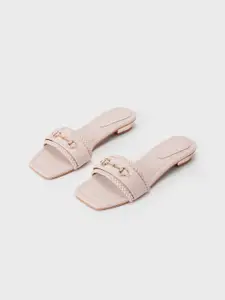 20Dresses Women Square Toe Flats