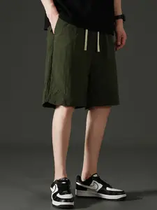 StyleCast x Revolte Men Relaxed Fit Low-Rise Outdoor Shorts