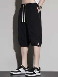 StyleCast x Revolte Men Rapid-Dry Mid Rise Relexed Fit Regular Shorts