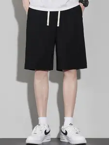 StyleCast x Revolte Men Relaxed Fit Mid-Rise Outdoor Shorts