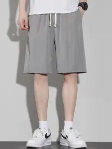 StyleCast x Revolte Men Relaxed Fit Mid-Rise Outdoor Shorts