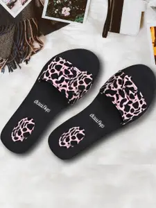Skytrap Women Pink Flip Flops