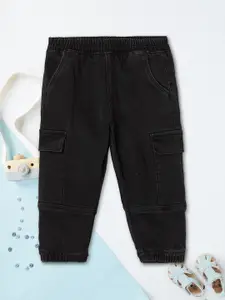 max Boys Mid-Rise Cargo JoggerTrousers