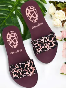 Skytrap Women Maroon Flip Flops
