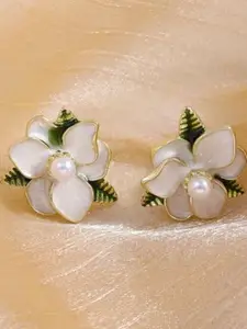 Estailo fashion Artificial Beaded Floral Studs