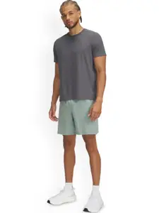 UNDER ARMOUR Launch Elite 7'' Men Solid  Slim Fit Shorts