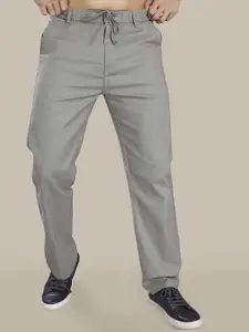 DIVISIVE Men Solid Relaxed Straight Fit Trousers