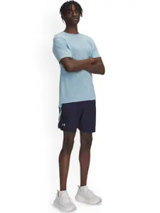 UNDER ARMOUR Launch 7" Men Slim Fit Shorts