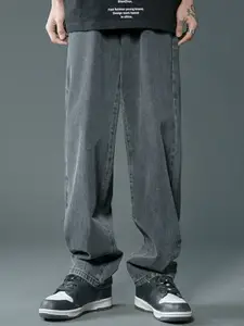 StyleCast Men Baggy Fit Mid-Rise Light Fade Stretchable Cotton Jeans