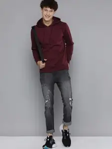The Roadster Lifestyle Co Men Full Sleeve Hooded Sweatshirt